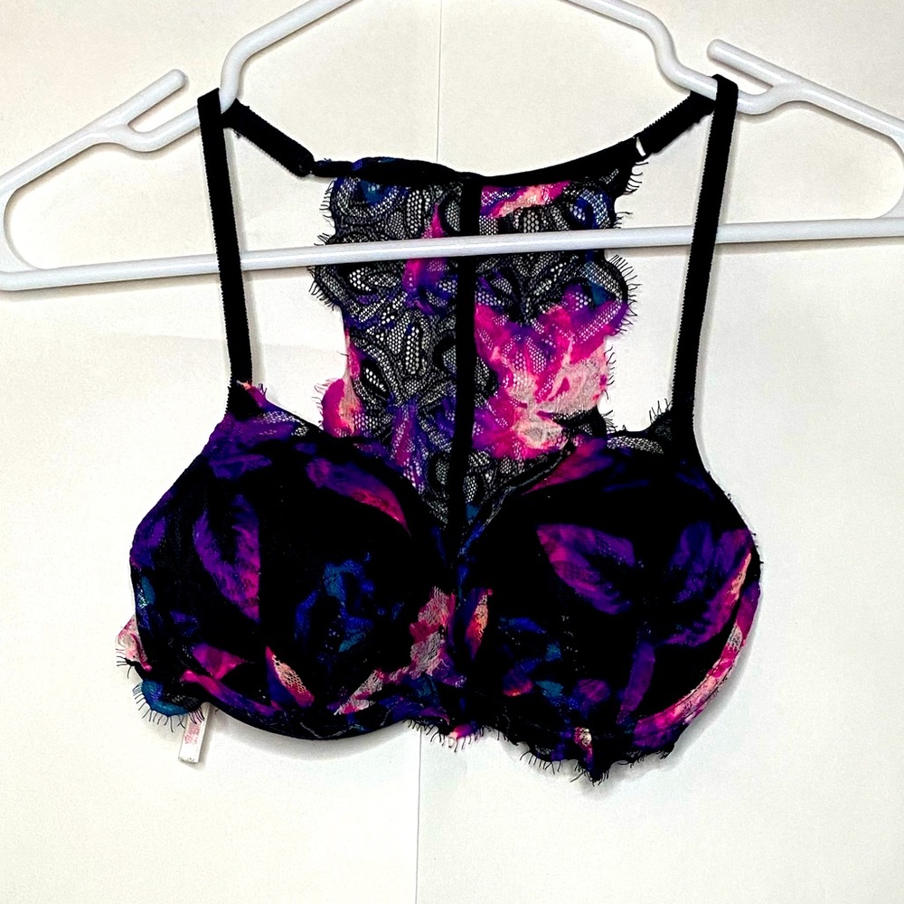 PINK Victoria’s Secret Date Racerback 32C Bralette